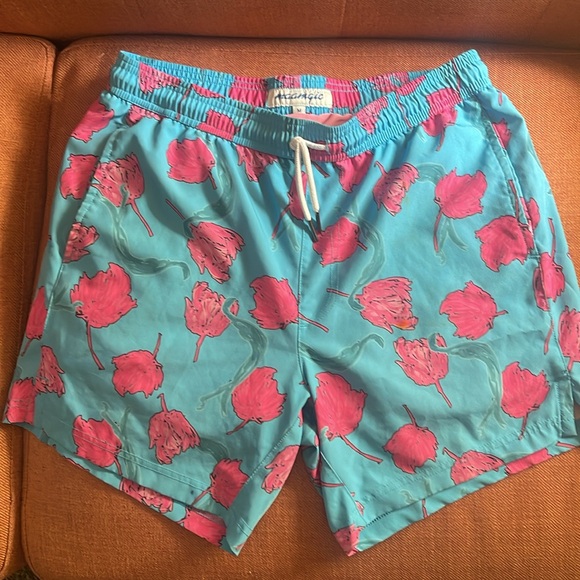 Men's Lined Swim Trunks 2-in-1 Swim Suit | Medium | Floral Pattern | 30 - 32 - Picture 2 of 7